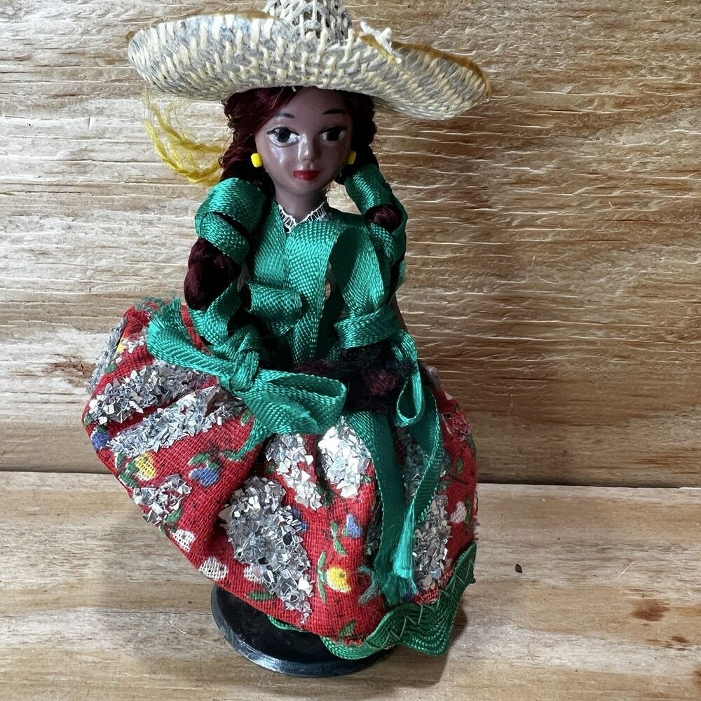 Vintage Mexican Souvenir Doll Folk Art China Poblana Straw Hat Ribbons 7"